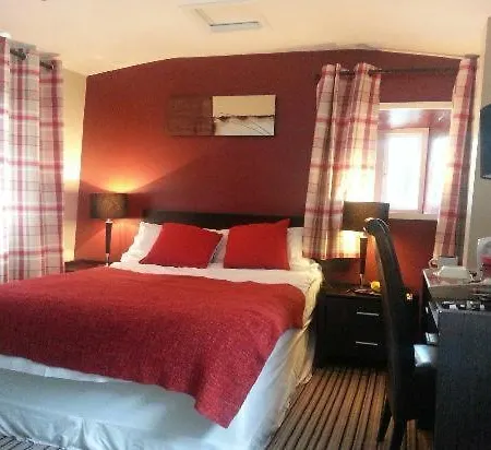 The Castle Tavern Hotel 3*