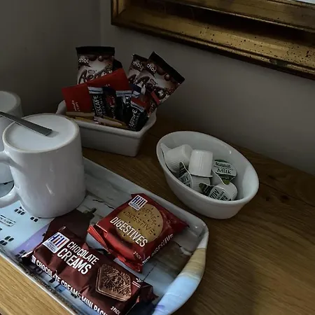 Hotel The Castle Tavern